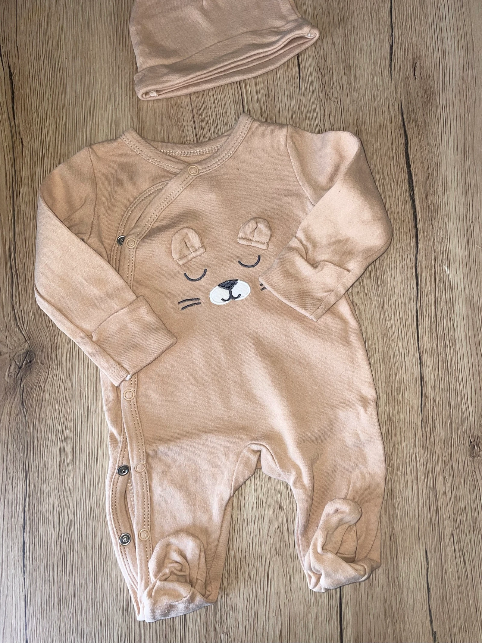 Lichte pyjama en muts 1 maand 59 cm in extenso – photo 2